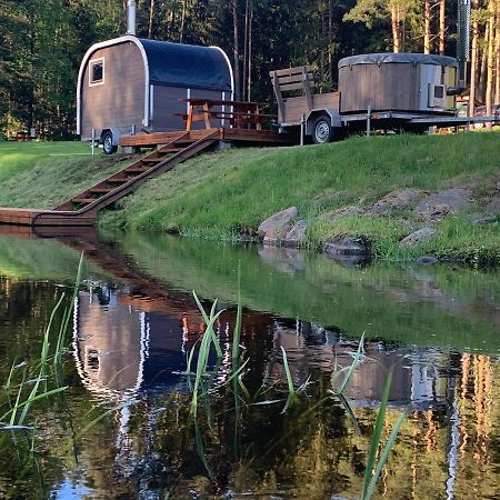 Orupohja Kaempingud Ja Telkimisala Hotell Põlva Exteriör bild