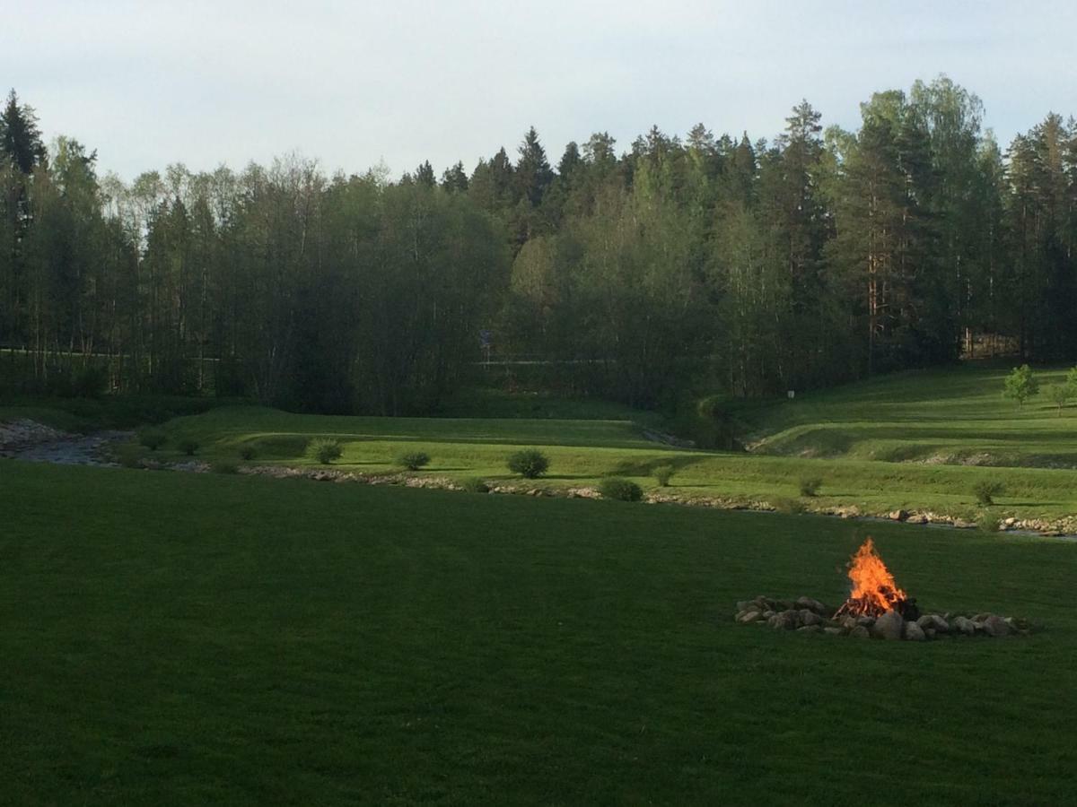 Orupohja Kaempingud Ja Telkimisala Hotell Põlva Exteriör bild